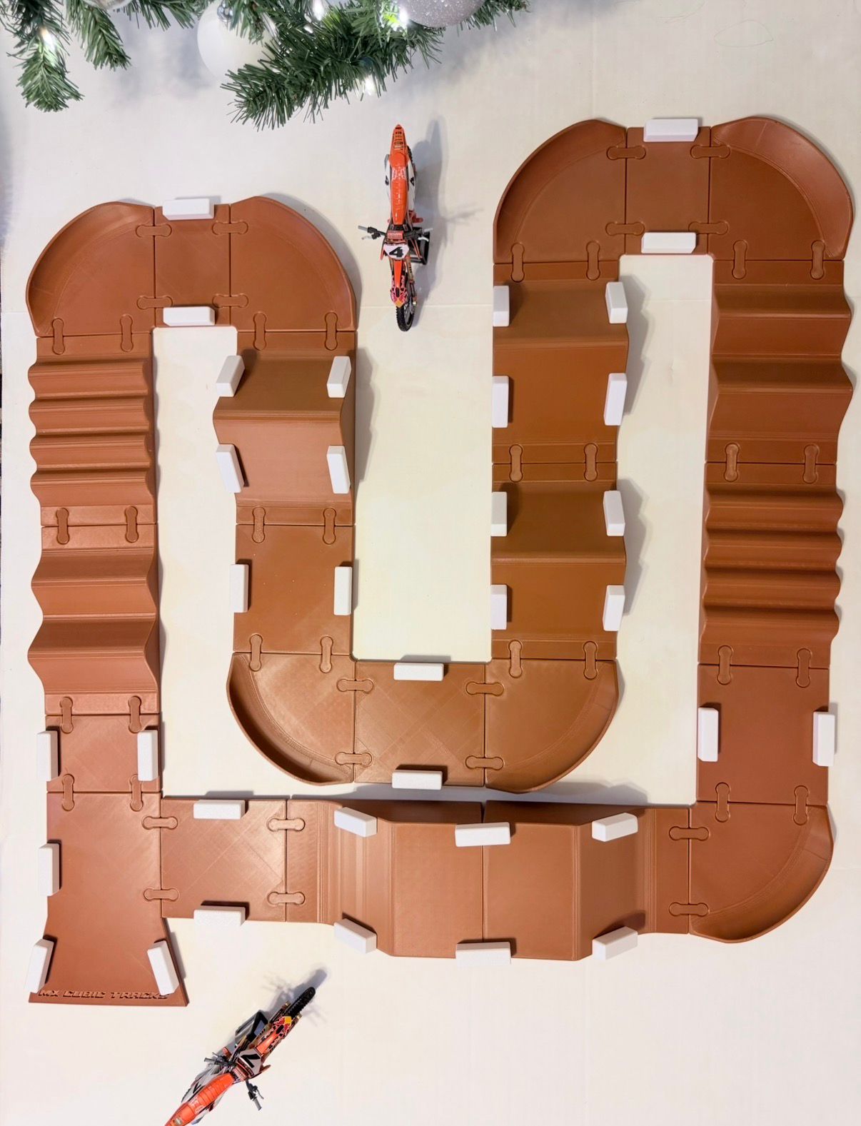 MXCubic Tracks – Modular 3D Printed Motocross Track Set for Kids | Customizable Supercross Layout